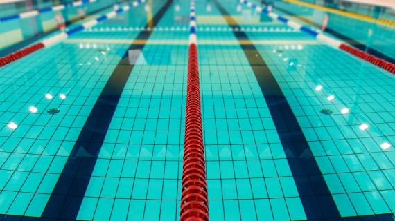 10 правил поведения в бассейне